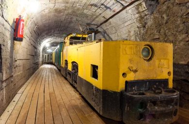 Эффективность эксплуатации рудничных контактных электровозов: проблемы и решения