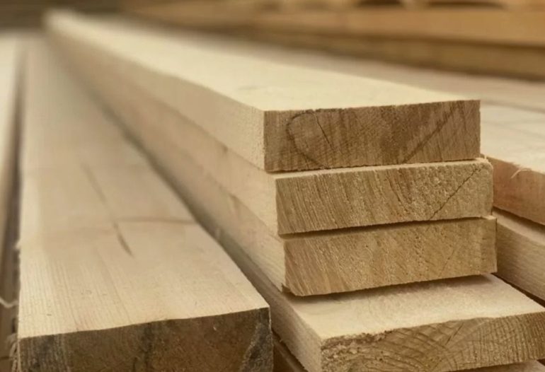 Обрезные доски: преимущества перед необрезными материалами