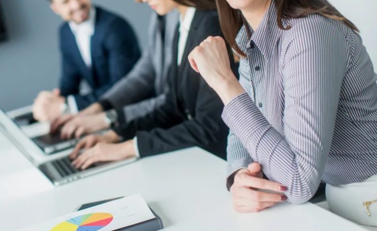 Обучение бизнес-ассистента: как подготовить ключевого помощника руководителя